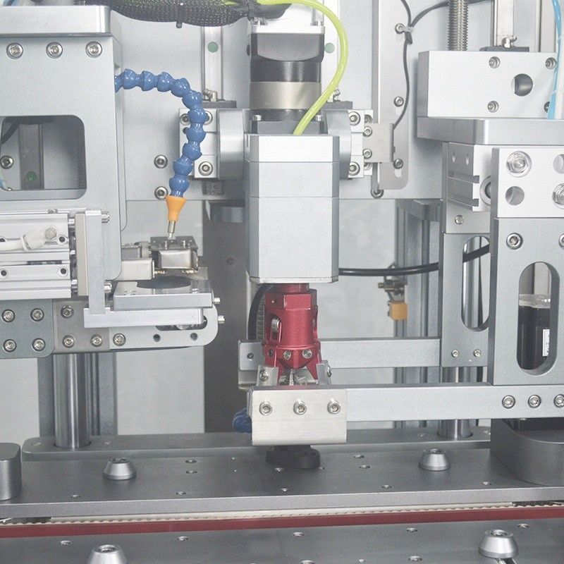Automatische Einkopf-Servo-Kappenmaschine für Sojasauce und Speiseöl zu wettbewerbsfähigen Preisen