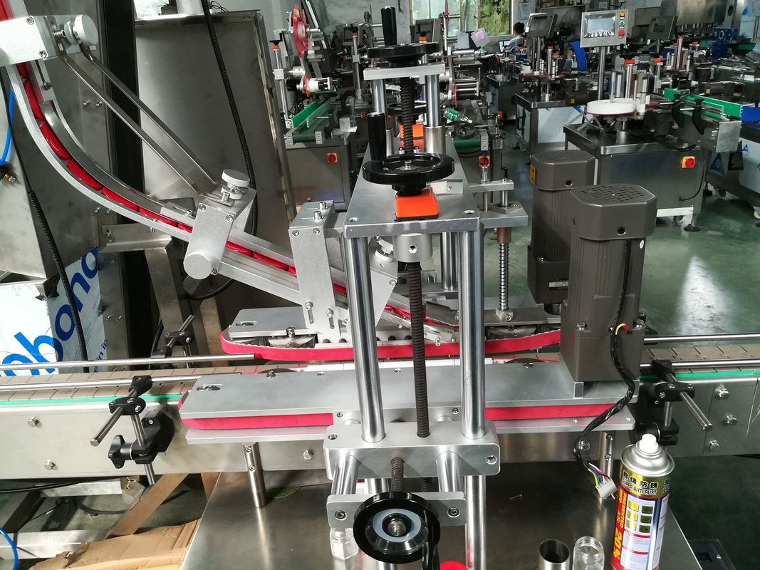 Vollautomatische lineare Flaschenverschlussmaschine mit Kunststoffdraht für das Reiben von Verschlussrädern