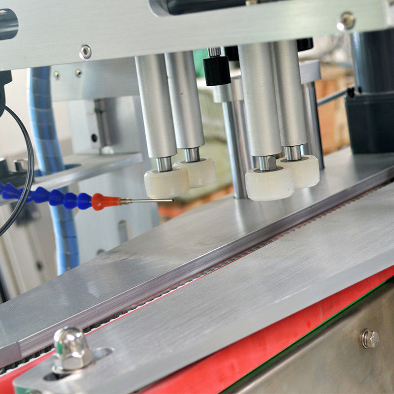 Genauigkeit Automatische Drehschraubverschlussmaschine für Lebensmittel- und Getränkegeschäfte in hoher Nachfrage