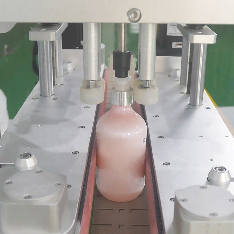 Genauigkeit Automatische Drehschraubverschlussmaschine für Lebensmittel- und Getränkegeschäfte in hoher Nachfrage