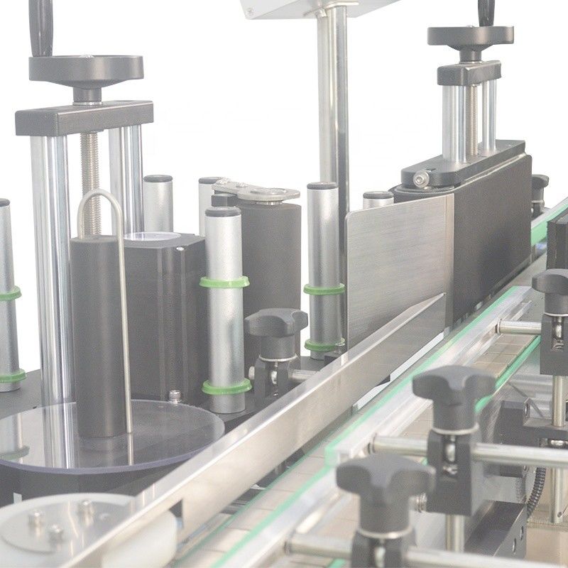 2100*1200*1450mm Flaschenflasche Vertikale Etikettenaufklebermaschine für Plastikrundenflaschen