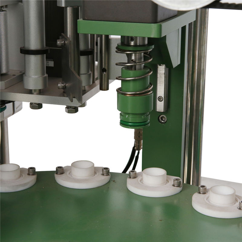 Automatische Füllmaschine für kleine Flaschen
