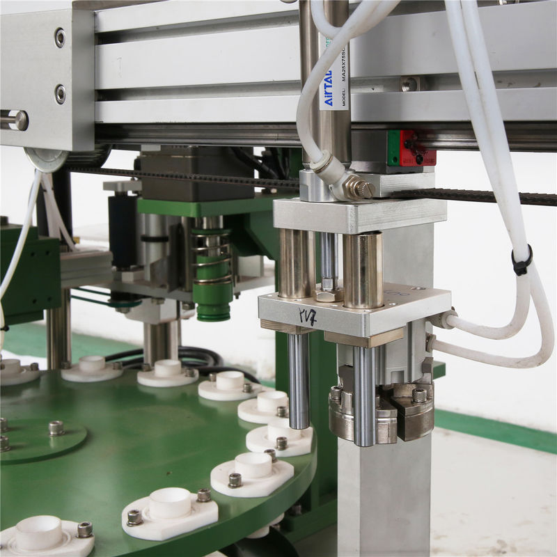 Automatische Füllmaschine für kleine Flaschen