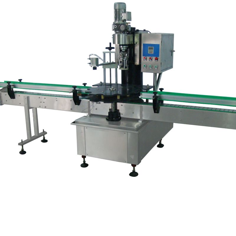 Automatische 4-köpfige Füllmaschine mit Verriegelung und Verkleidung für Glasflaschen