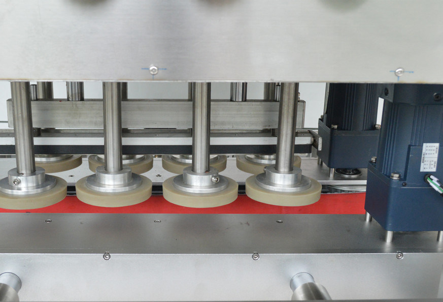 8 Paare Rad Drehung Lineare Deckelmaschine für Rohstoffflaschen 30-120mm Durchmesser